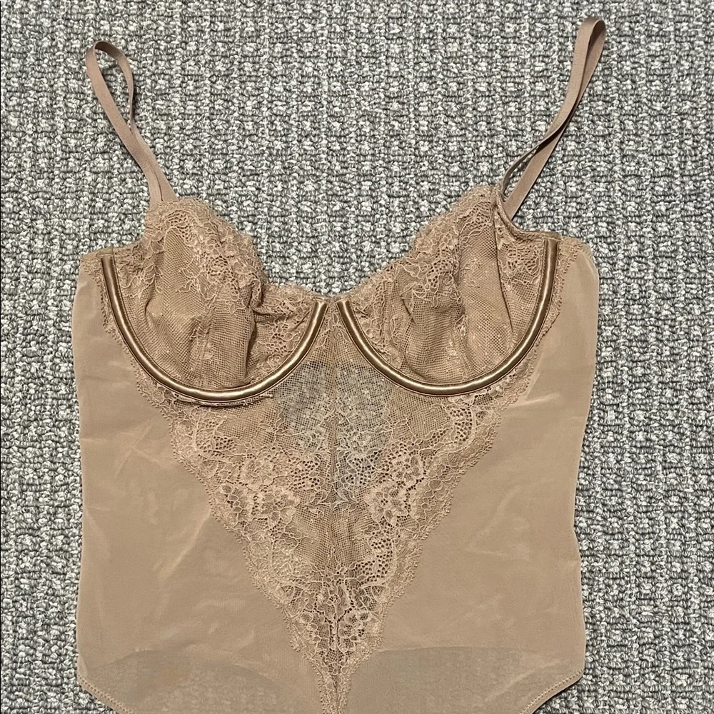 Abercrombie & Fitch Tan Bodysuit - Picture 3 of 7